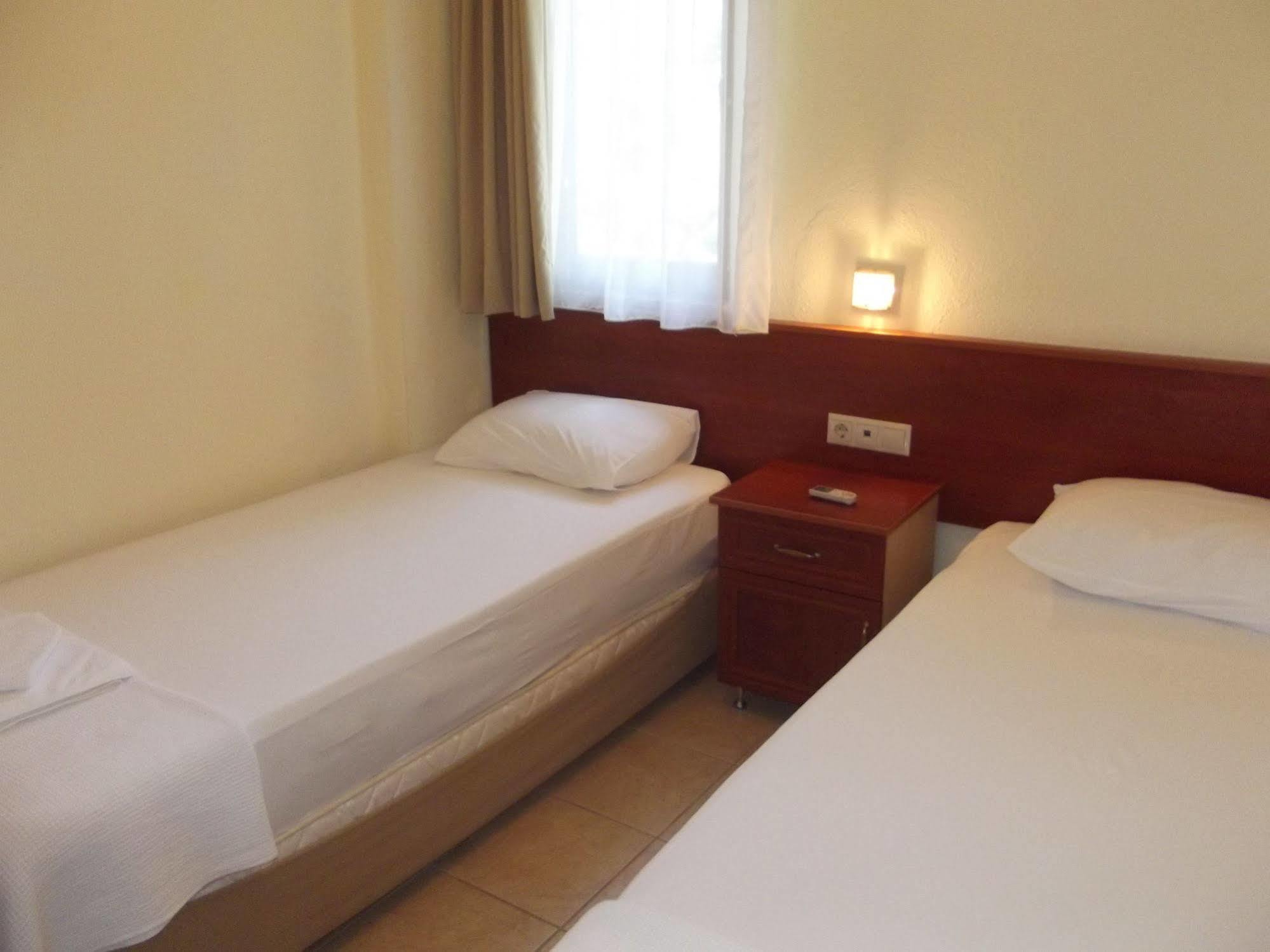 Murat Apart Hotel İçmeler Exteriör bild